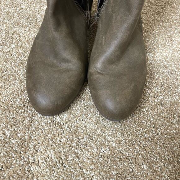 Aerosoles Women's Vitality Boot Faux Leather ankle booties memory foam SZ 10 tan - Picture 6 of 10